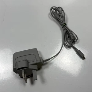 Offizielles Nintendo WAP-002 (UKV) Netzteil Ladegerät für DSI / 3DS / 2DS / XL - Bild 1 von 9