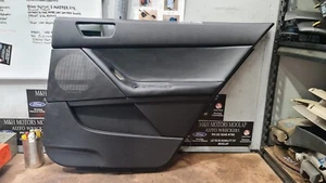 FORD FG G6E FALCON 2011 MDL RIGHT HAND REAR LEATHER DOOR TRIM TRIM CODE : C3 - Picture 1 of 8