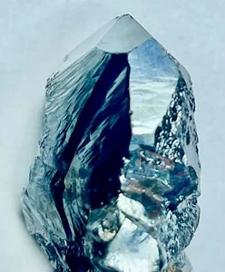 Grosso cristallo isolato di ematite, molto brillante, Isola d'Elba - Imagen 1 de 4