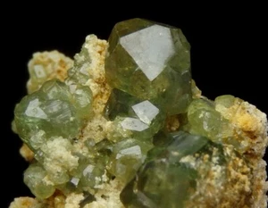 ANDRADITE var. DEMANTOID grüne Kristalle -- MADAGASKAR Antetezambato Mine /pj287 - Bild 1 von 15
