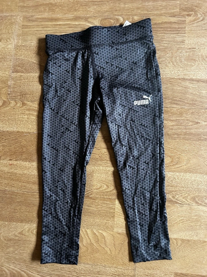 Leggings Geométricos Negros y Grises para niñas Puma talla 4T Foto 1 de 3