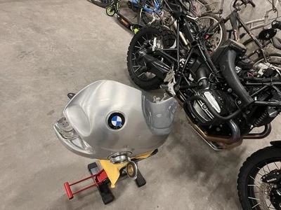 BMW R9t 13-21 OEM Aluminium Fuel Gas Tank Petrol Tank 16118565075 - Image 1 of 4