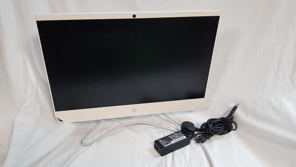 HP 22-c0044na AMD A9-9425 Radeon R5 4GB 1TB 21.5" All In One, NO OS - Image 1 of 4