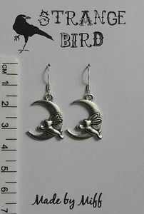 This bunny is over the moon! earrings rabbit lunar crescent funky cute - Picture 1 of 2