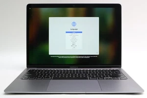 13" 2020, MacBook Air, MGN63LL/A, Apple M1, 8GB, 256GB SSD, 7C - Picture 1 of 16