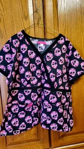 Betsy Johnson Scrub Top 3X Short Sleeves Arm Pit To Pit 27 In. Black/pink (B21) - Picture 1 of 3