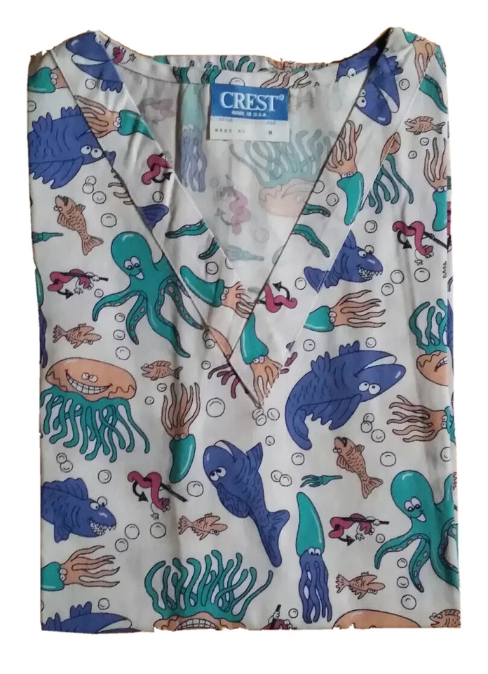 Crest Top V Neck Scrubbs Fish Sea Water Women’s Size M (E-33) - Image 1 of 1