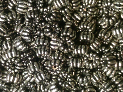 ВИНТАЖНЫЙ 100 СЕРЕБРЯНОЕ ПОКРЫТИЕ МАЛЕНЬКИЙ АКРИЛ ГОФРИРОВАННЫЙ RONDELLE БИСЕР 5,2 мм #022719u - Изображение 1 из 3