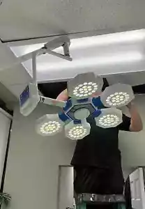 LED OT Light SINGLE SATELLITE Surgical Operation Theater & Examination 105 LED - Picture 1 of 6