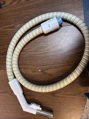 electrolux 真空软管 型号 4000 Hose55 — 第 1/3 张图片