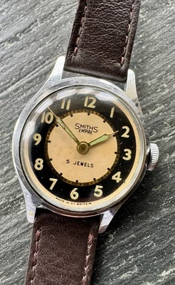 VINTAGE SMITHS EMPIRE TWO TONE MEN WRISTWATCH CIRCA:1950’s - Image 1 of 4