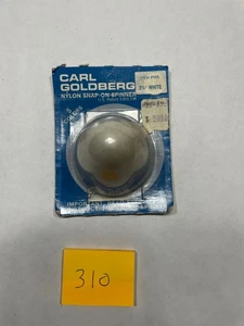 VINTAGE R/C CARL GOLDBERG 2 1/4"  NYLON SNAP - ON  SPINNER   #145  WHITE - Picture 1 of 4