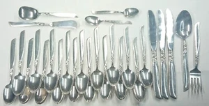 Oneida Community South Seas Silverplated Flatware Lot 27 Pc - Picture 1 of 3