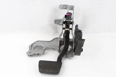 2012-2018 Audi A4 A5 A6 A8 S4 S5 Q5 Accelerator & Brake Gas Foot Pedal Assembly - Image 1 of 4