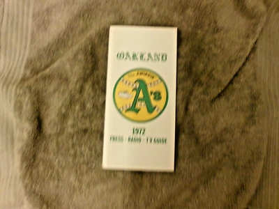 Oakland A's Media Guide 1972 anuario serie mundial atletismo anuncio de Reggie Jackson Foto 1 de 3