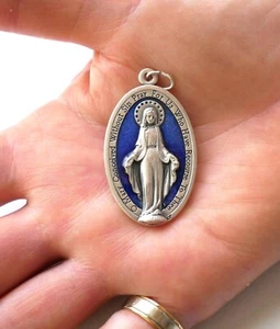 Miraculous 1-1/2" x 1" Silver Tone / Enameled Medal - Picture 1 of 4