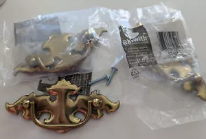 3ea New Belwith Brass color Bat Wing Chippendale Drop Bail Pulls P252-LP USA - Picture 1 of 2
