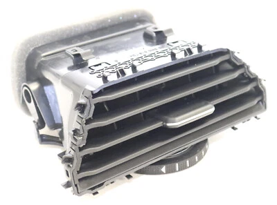 VW Tiguan II 5N Facelift 5NB819704 Luftdüse Lüftungsgitter Vorne Rechts - Image 1 of 4