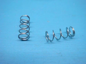 (10) LEE LC 014B 04 M MUSIC WIRE COMPRESSION SPRING 0.188 HOLE DIAMETER ZINC - Picture 1 of 5
