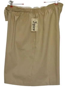 New Khaki Walking Shorts Women Sz 38 2 Pocket Elastic Waist No-Iron Cot/Poly - Picture 1 of 7