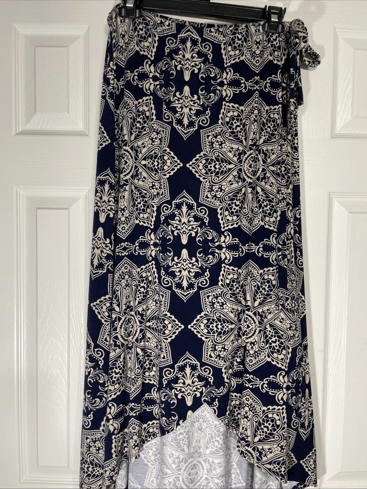 Loveappella Women's Navy Blue Geometric Print Skirt with Elastic Waist in size L Foto 1 de 4