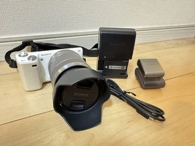 Sony Alpha NEX-5NK Mirrorless Camera White with Zoom Lens Kit Excellent Cond - Image 1 of 4