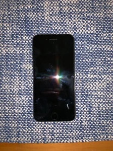 Apple iPhone 7 - 32GB - Black (Unlocked) A1660 (CDMA + GSM) - Picture 1 of 3