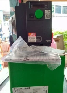 1PC -Schneider ATV320U15N4C variable speed drive,Altivar Machine1.5kW,380 V/500V - Picture 1 of 4