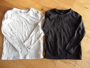 2 x Boys H&M light grey & black long sleeved T-Shirt top bundle - Age 4-6 years - Picture 1 of 4