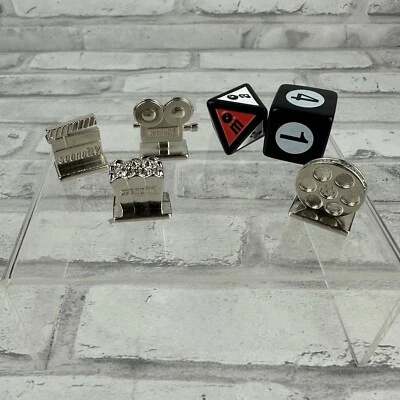 Scene It 2003 Replacement Pieces 4 Movie Tokens 2 Dice - Image 1 of 4