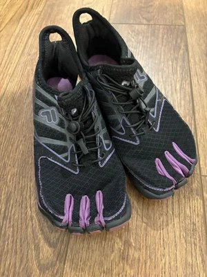 Fila Skele-Toes Mujer Talla 7 Descalzo Caminar Senderismo Agua Zapatos Púrpura Negro Foto 1 de 4