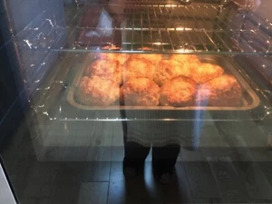 12 HOMEMADE CHEESE SCONES FREE EXPRESS DELIVERY. LOVELY LOADED CHEESE - Picture 1 of 4