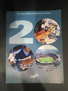 2000 Los Angeles Dodgers Baseball Yearbook - Picture 1 of 3
