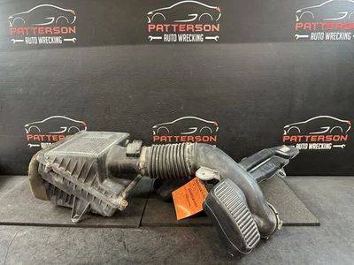 09-13 GMC SIERRA 1500 5.3 ADMISIÓN AIRE LIMPIADOR FILTRO CAJA CON TUBOS Y MEDIDOR Foto 1 de 4