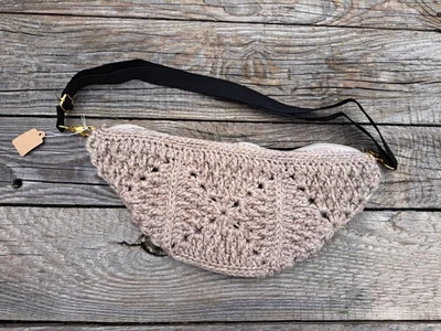 Bandolera Bandolera de ganchillo - con forro, cremallera y correa ajustable Foto 1 de 4