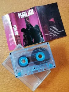 PEARL JAM [ TEN ] VINTAGE CASSETTE THAILAND EDITION - Picture 1 of 2
