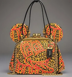 Mini bolso de cuero limitado Coach Mickey Mouse x Keith Haring Kisslock nuevo con etiquetas - Imagen 1 de 12