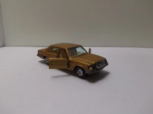 Mercedes Benz 450SEL #1061 Yat Ming 1980 - Mf. Oro - Como Nuevo Suelto Escala 1/64 - Imagen 1 de 8