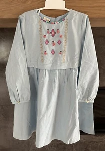 Girls Dress with SO much detailed craftsmanship! Size 10 - Picture 1 of 6