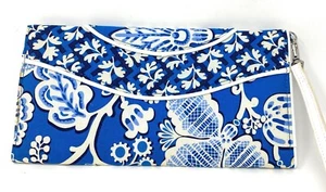 Vera Bradley Blue Lagoon Wave Large Slim Clutch Wristlet White Trim NWT - Picture 1 of 4