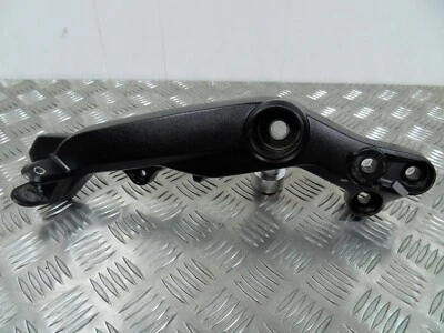 Suporte de montagem genuíno Ducati SCRAMBLER 1100 para cabide de pé direito 2018 a 2023 - Imagem 1 de 4