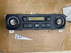 01-02 HONDA ACCORD A/C HEATER CLIMATE TEMPERATURE CONTROL  OEM - Picture 1 of 2