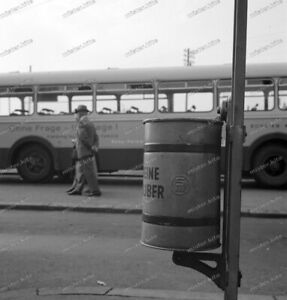 Negativ-Köln-Innenstadt-Bushaltestelle-Omnibus-Abfalleimer-KFZ-Verkehr-1966-1