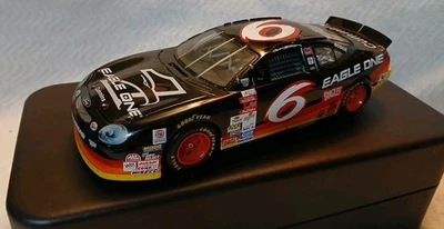 Mark Martin #6 Eagle One Cummins 1998 Racing Champions Authentics 1:24 Diecast Foto 1 de 4
