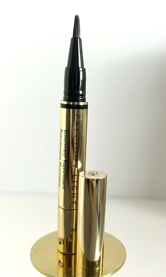 Iluminador de ojos Guerlain Precious Light tono iluminador rejuvenecedor #2 1,5 ml Foto 1 de 3