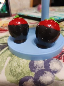 Fake Chocolate Covered Strawberry's - Picture 1 of 4