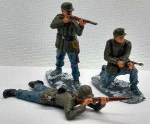 Airfix 1/32 Scale WWII 3x Painted WW2 German Mountain Troops Textured Base GM004 - Picture 1 of 3