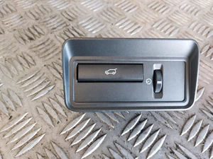 Bouton Ouverture Coffre - LAND RANGE ROVER EVOQUE I (1) PHASE I (1) - Picture 1 of 3