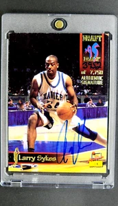 1995 Signature Rookies Draft Day Signatures #41 Larry Sykes RC /7750 Auto Xavier - Picture 1 of 10