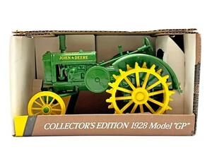 1/16 John Deere 1928 GP Tractor - Picture 1 of 3